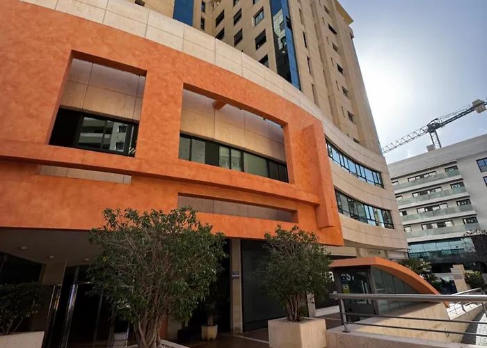 Rs 12 Ii Luxury Center Of - Eaw Homes *