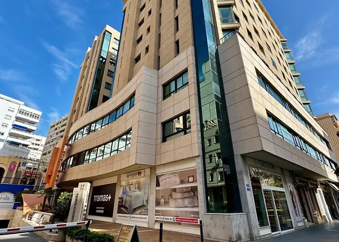 Rs 12 Ii Luxury Center Of - Eaw Homes Lejlighed *