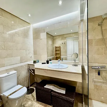 Rs 12 Ii Luxury Center Of - Eaw Homes *